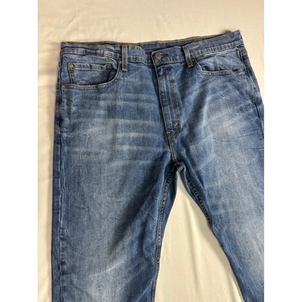 Levi's 502‎ Regular Taper Jeans Mens 38x32 Medium Wash Blue Denim